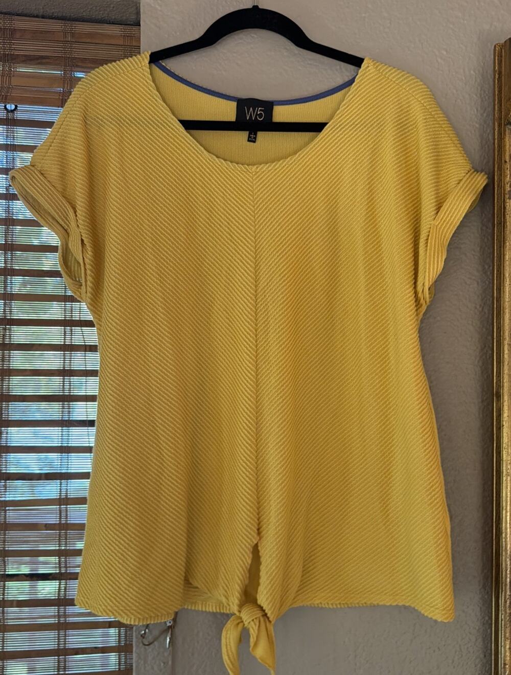W5 Short Sleeved Soft Textured Tie Front Top Yellow Women’s L